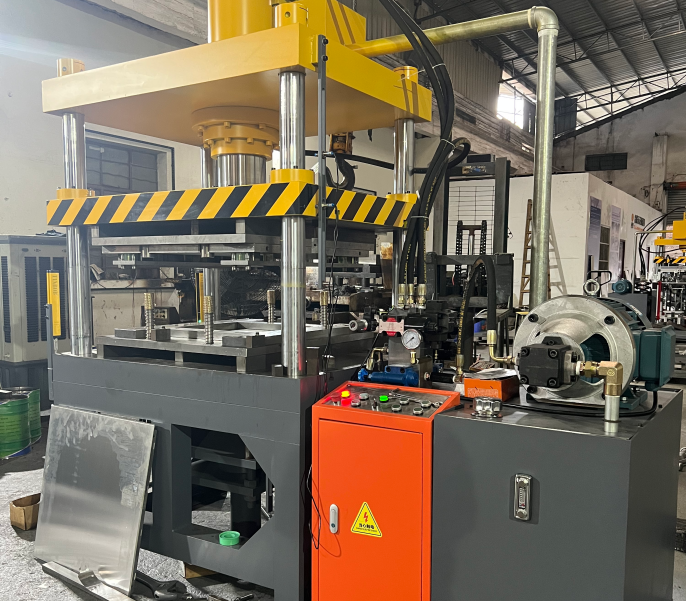 T&uuml;rkiye Project: Aluminum Ceiling Tile Machine